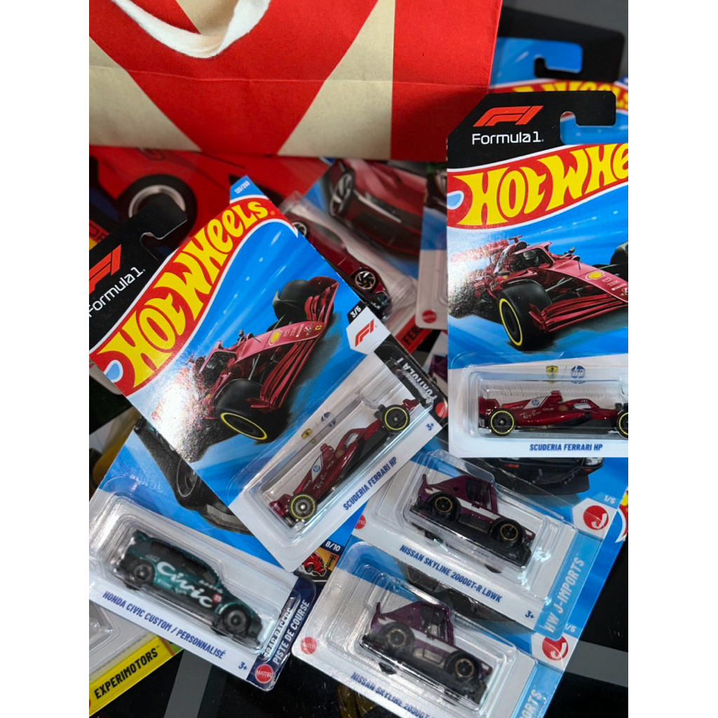 HotWheels F1 Ferrari porches hondaCivic Nissan GTR