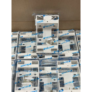 กล่องลอย บ๊อกซ์ลอย ขนาด 2x4 ( 1ลัง 50ใบ ) (RKB-408A) 70*120*40 mm ขอบเหลี่ยม ยี่ห้อ Reckon ใช้กับรุ่นใหม่