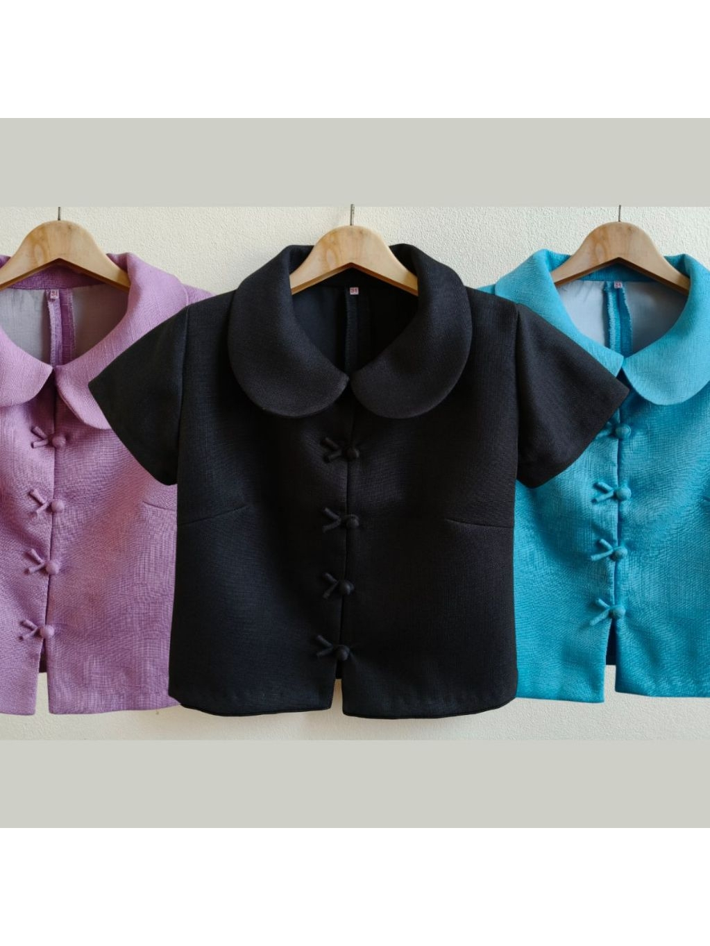 เสื้อชุดไทย ผ้าฝ้ายใยกัญชง อัดกาวเรียบร้อย ((พร้อมส่ง))