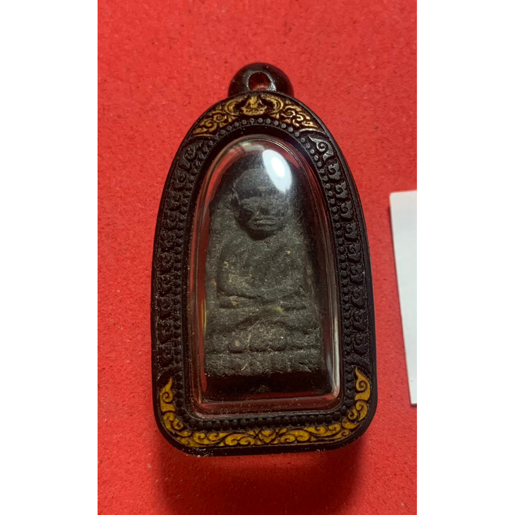 กรอบพระใส่หลวงปู่ทวดพิมพ์พระรอดขนาดกว้าง1.6สูง3.2หนา1.2cm
