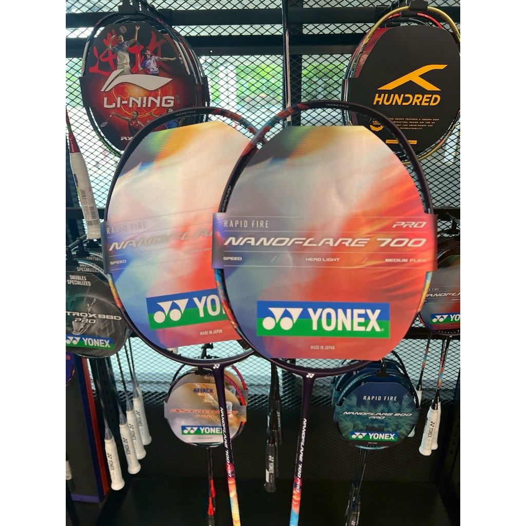 ไม้แบดมินตัน yonex 𝙉𝙖𝙣𝙤𝙛𝙡𝙖𝙧𝙚 700 PRO