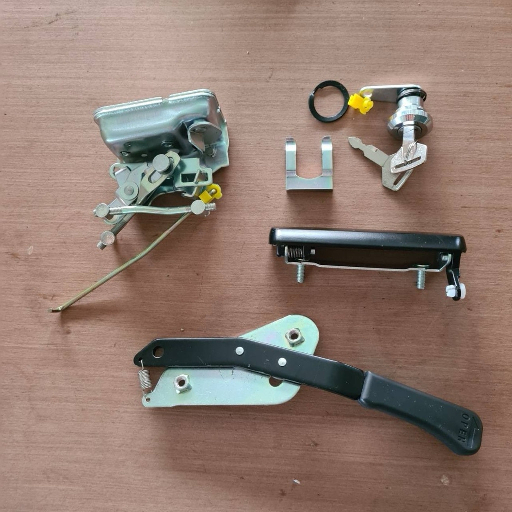 ชุดกลอนประตู โกเบโก้ SK135SR SK115SR SK70SR SK60SR #อะไหล่รถแม็คโคร