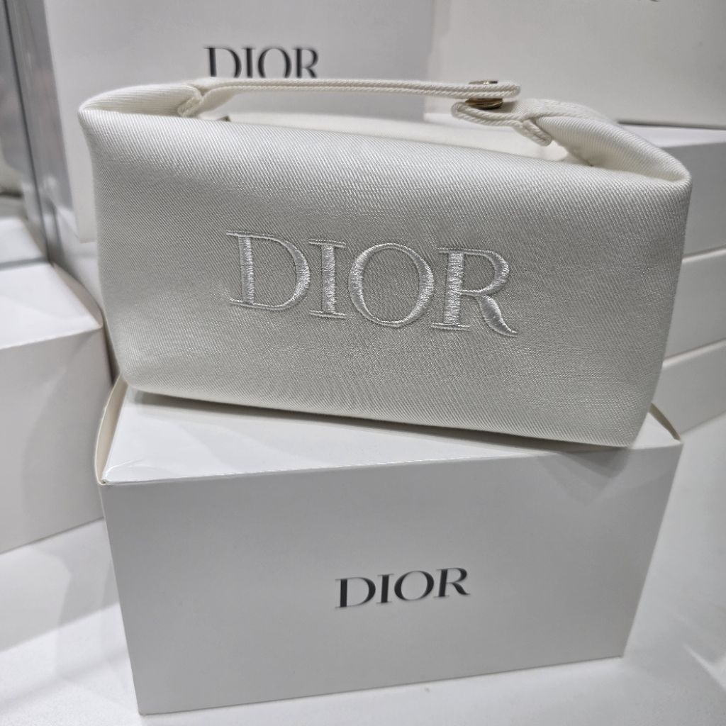 Dior Cosmetic Pouch🖤