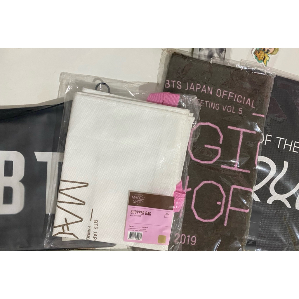 ของใช้ BTS Merch กระเป๋า ผ้าเช็ดตัว
