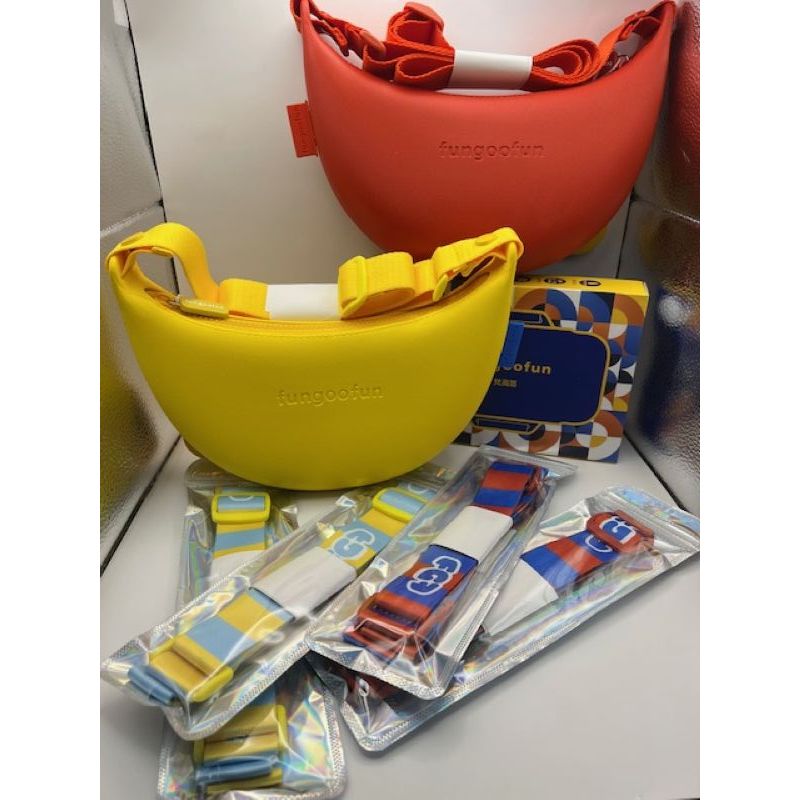 พร้อมส่ง 🇨🇳FUNGOOFUN F553-DIY Bananna Bag👜  เหมาะสำหรับใช้ในชีวิตประจำวันสะพายไหล่กันน้ำเบา สีสันสดใส ของแท้💯