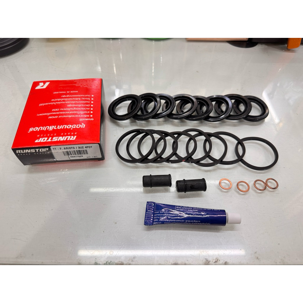 ชุดซ่อมดิสเบรค 3UZ (คู่หน้า/คู่หลัง)  Runstop