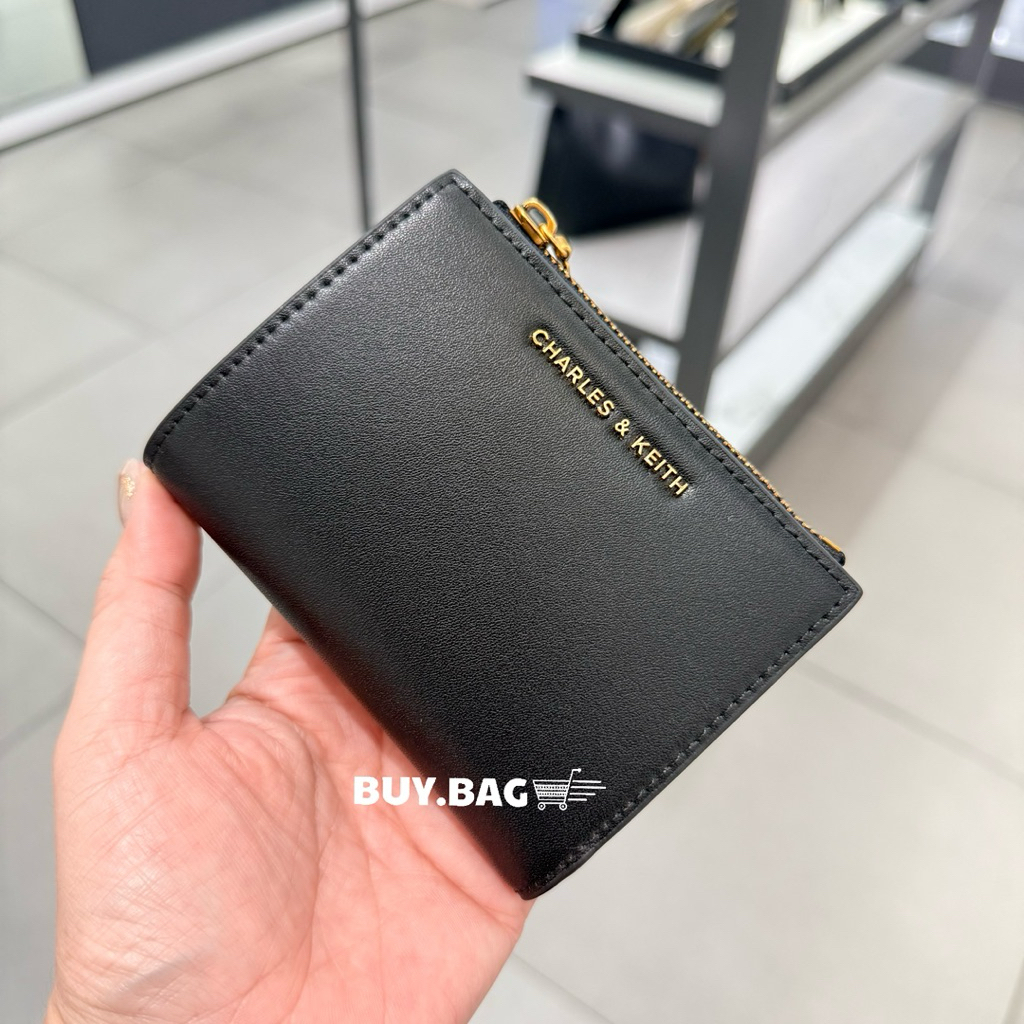 CHARLES & KEITH ใช้โค้ดลด30% CK6-10680907-4  size.XXS กระเป๋าสตางค์ใบสั้น ของแท้จากช็อป100%