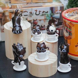 (เลือกลายได้) ร้านไทย พร้อมส่ง! กาชาปองแมวดำ กล่องสุ่มแมวดำ โมเดลแมว ในแก้วกาแฟ โมเดลแมวดำ กาชาปอง