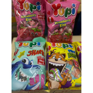 Yupi เยลลี่กัมมี่ ยูปี้ ฉลาม มินิบอนส์ สตรอเบอร์รี่คิส  ถุง50ชิ้น