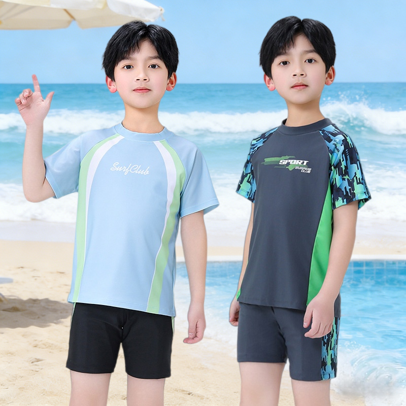 ชุดว่ายน้ำเด็กผู้ชาย swimsuit ป้องกันแสงแดด วัสดุแห้งเร็ว พร้อมหมวกว่ายน้ำ สงกรานต์‌ แขนสั้น【จัดส่งจากประเทศไทย】