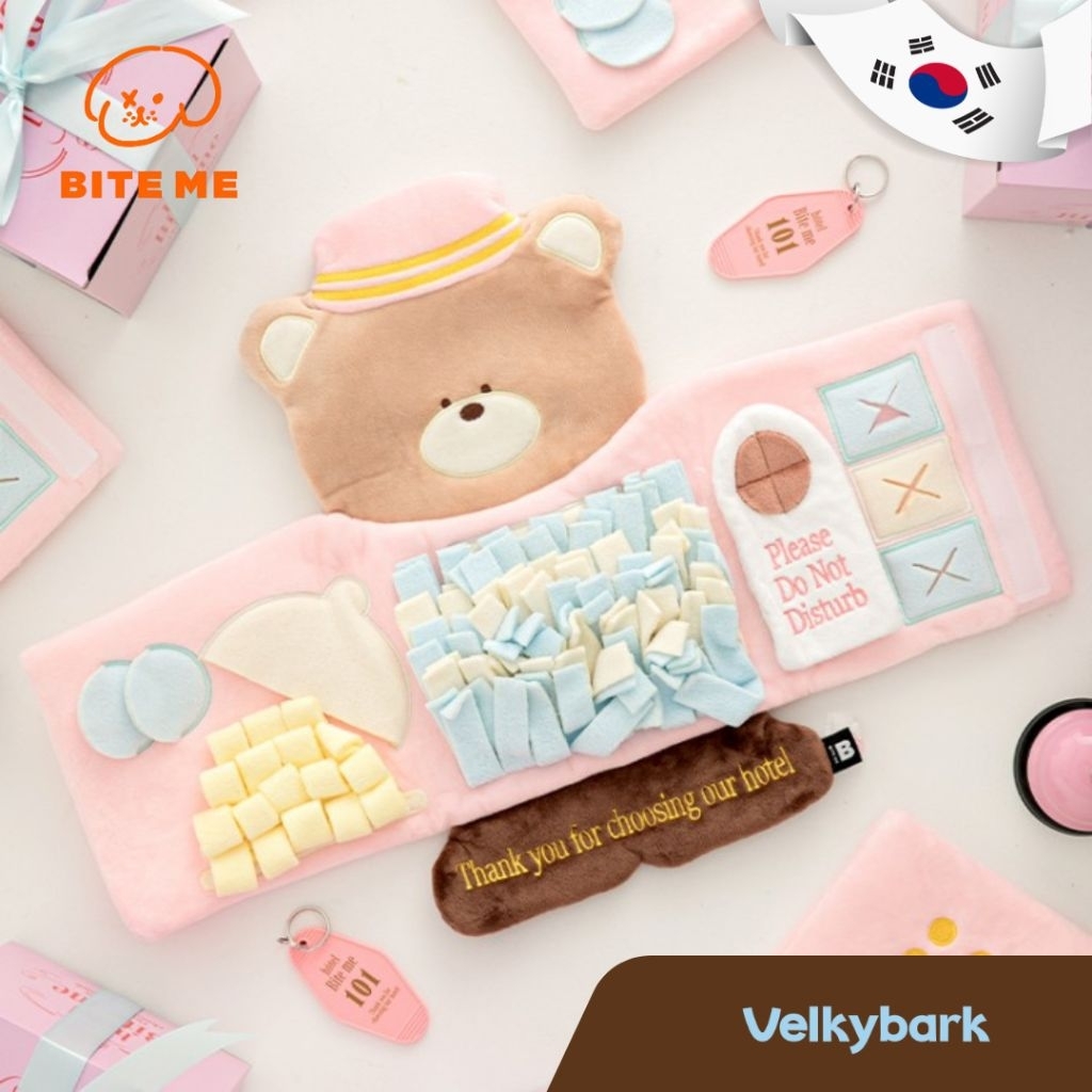 VELKYBARK [พร้อมส่ง] Bite me🇰🇷 Bellboy Bear Nosework Mat แผ่นซ่อนขนม ฝึกทักษะสัตว์เลี้ยง ของเล่นสัตว์เลี้ยง ของเล่นสุนัข
