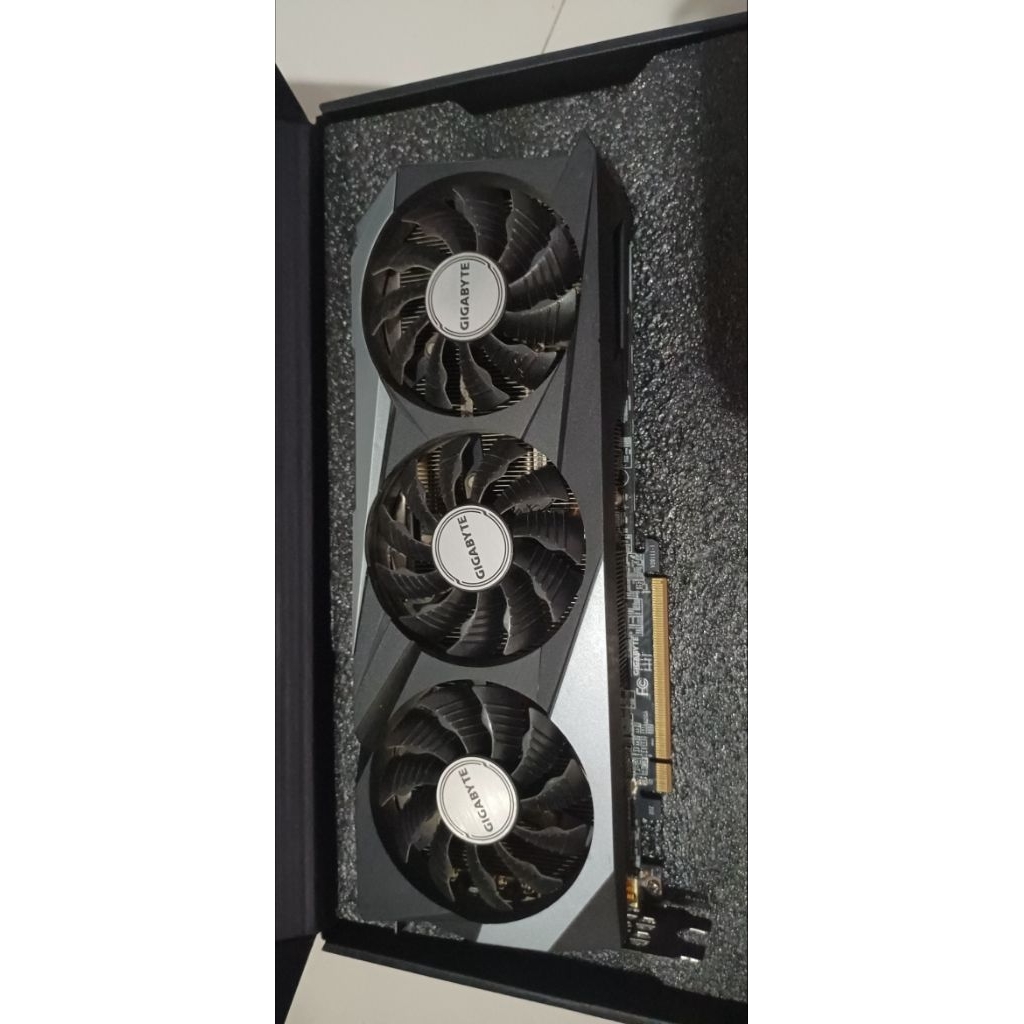 [ขาย] Gigabyte Radeon RX 6800 Gaming OC 16G (มือสอง)