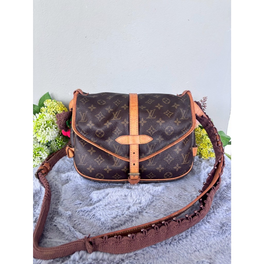 กระเป๋ามือสอง Louis Vuitton Saumur 30