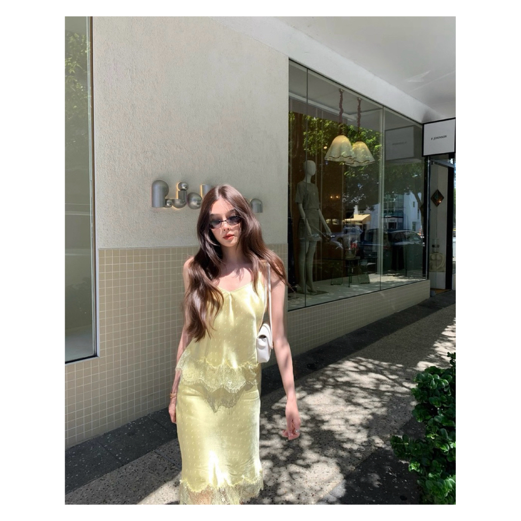 Mogwany พร้อมส่ง / พรี เหลือง **งานตัดร้าน** Kelly Set 2สี ขาว,เหลือง (เสื้อ+กระโปรง) ทรงสวย ผ้าซาตินแต่งลูกไม้ สวยมาก