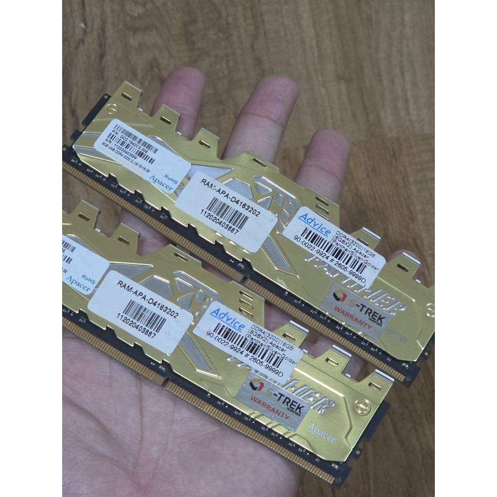 แรม Apacer Panther DDR4 3200MHz 16GB (8GBx2) CL16 สีทอง มือสอง สภาพดี