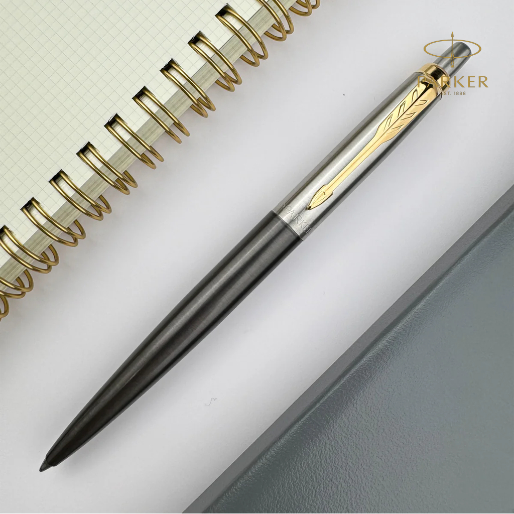 Parker قلم حبر جاف Jotter Grey Core (نقش مجاني) — صورة 3
