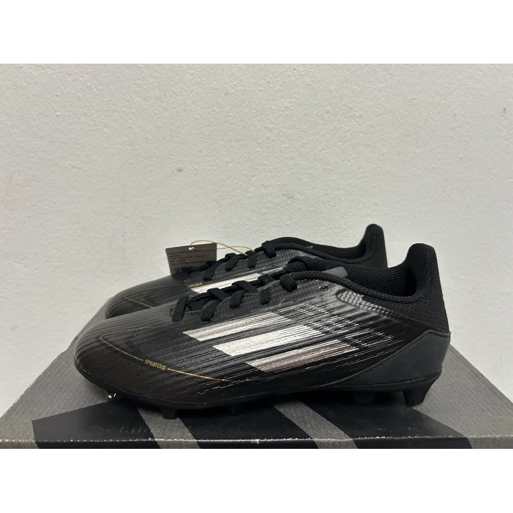รองเท้าฟุตบอลเด็กรุ่น F50 LEAGUE  FG/MG J