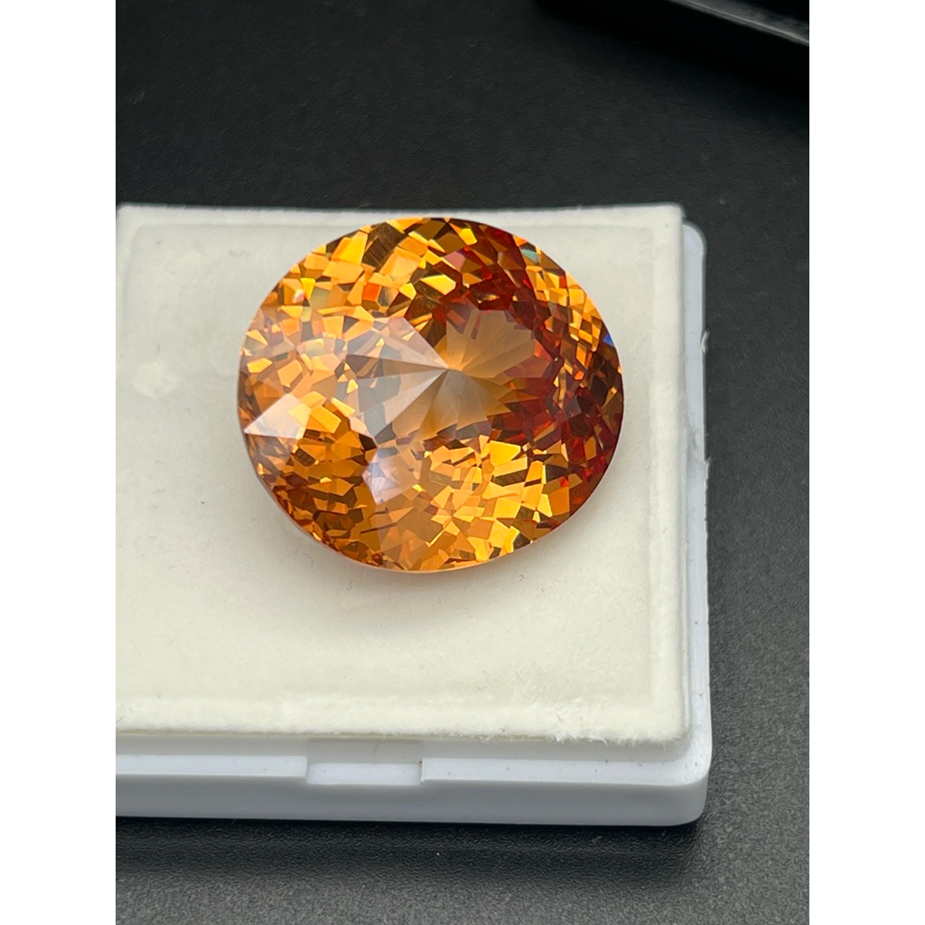 Lab Brazil Champange  Oval- เพชร CZ รัสเซีย พลอย 223 กะรัต 1 เม็ด ตัดสำเร็จ เนื้อแข็ง CUBIC ZIRCONIA