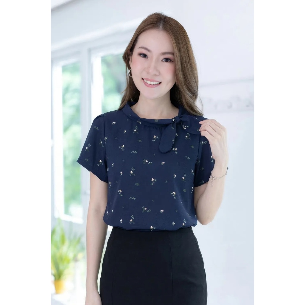 Narinari : MT5139 Side Bow Blouse เสื้อคอโบว์