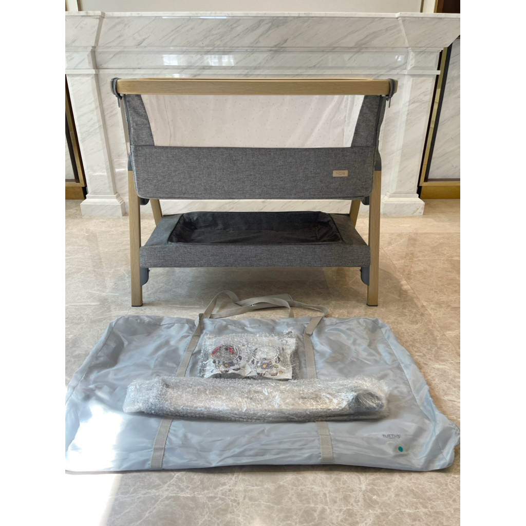 เตียงเด็ก Tutti Bambini - Cozee Bed side crib สำหรับวางข้างเตียงแม่ (มือสอง)