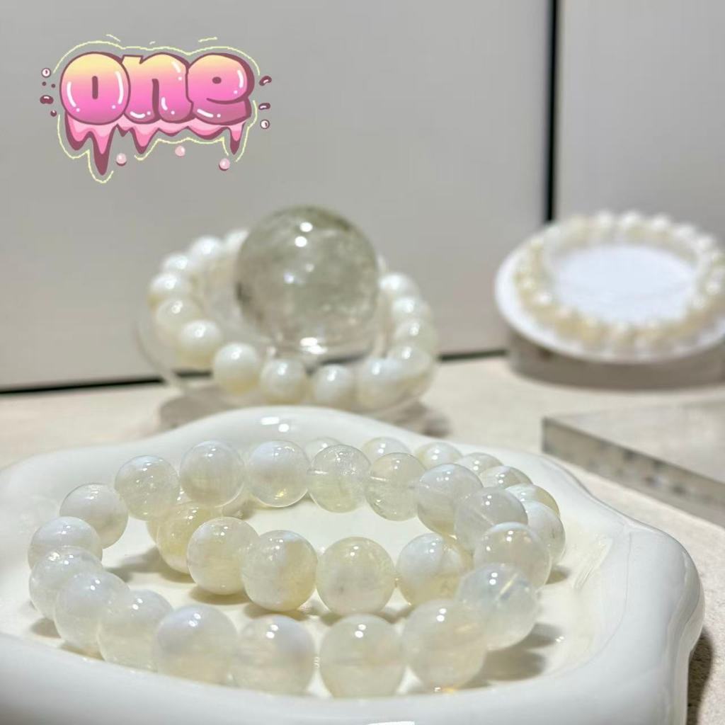 Moon Stone หินสะสม หินหายาก Moon quartz White Opalite หินเสริมดวงรัก กำไลหิน หินแห่งปัญญา หินมงคล