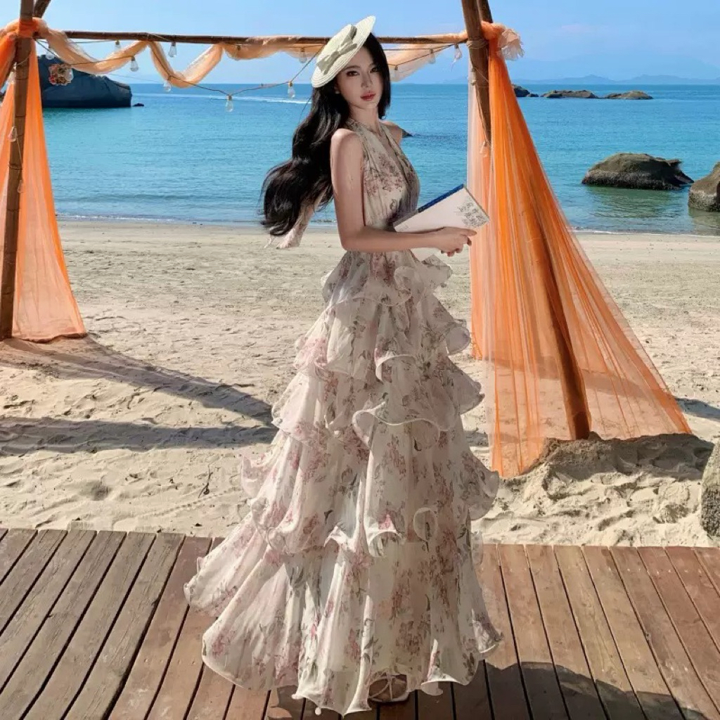 PAPHA | Flora Belle Dress ชุดเดรสสายคล้องคอลายดอกไม้ | P-9329