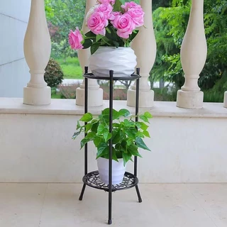 ขาตั้งดอกไม้หลายชั้นเหล็กดัด, ต้นแมงมุม pothos, ชั้นวางดอกไม้ระเบียง, ห้องนั่งเล่นพื้นดิน, ขาตั้งกระถางดอกไม้สูงจากพื้นจ