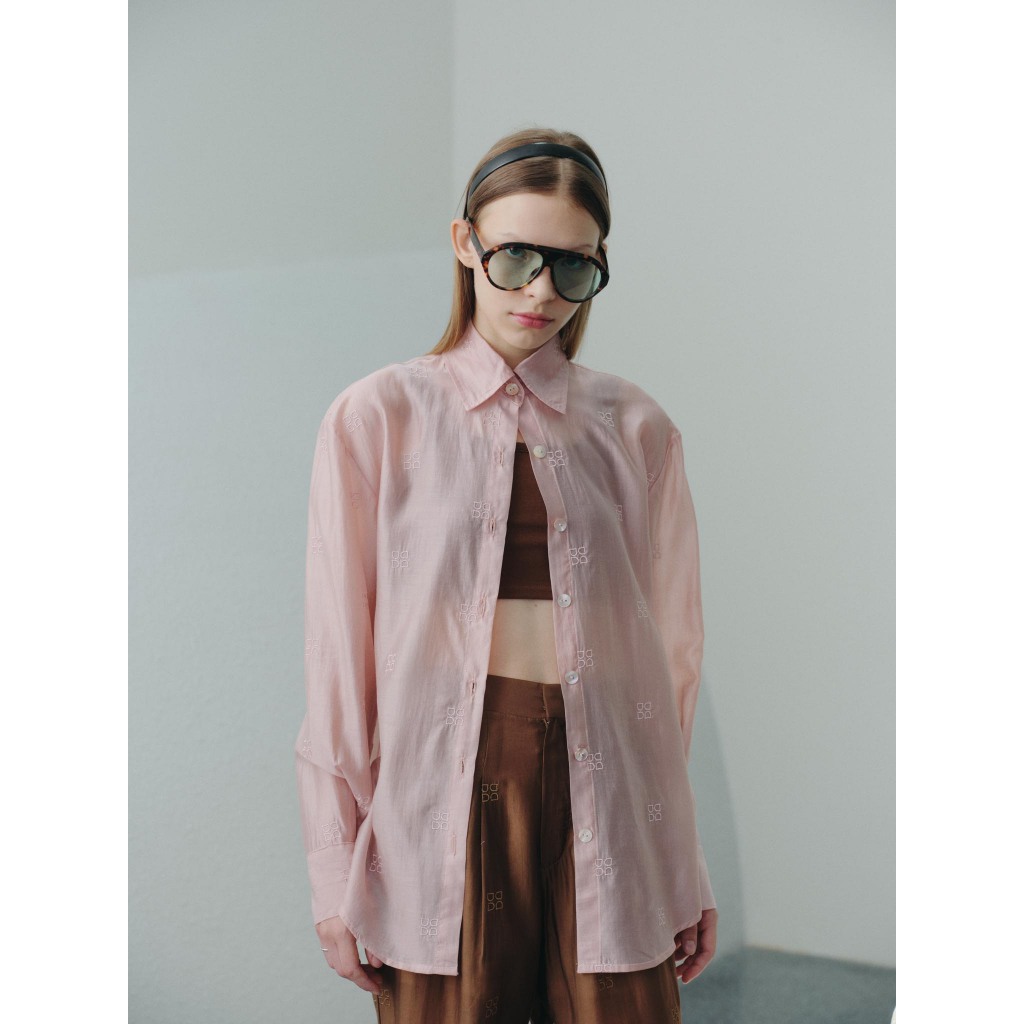 VELA EMBROIDERED LOGO TRANSPARENT SHIRT เสื้อเชิ้ตผ้าโปร่งแสง ซีทรู ทรง oversized ปักโลโก้แบรนด์ (Pre-order)