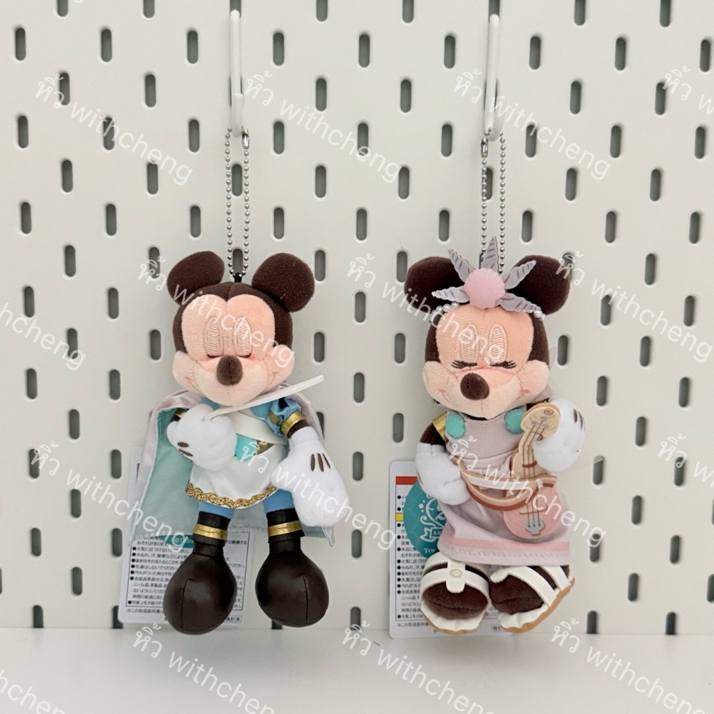 พร้อมส่ง ✅ พวงกุญแจ Mickey and Minnie Mouse จาก Disney Japan