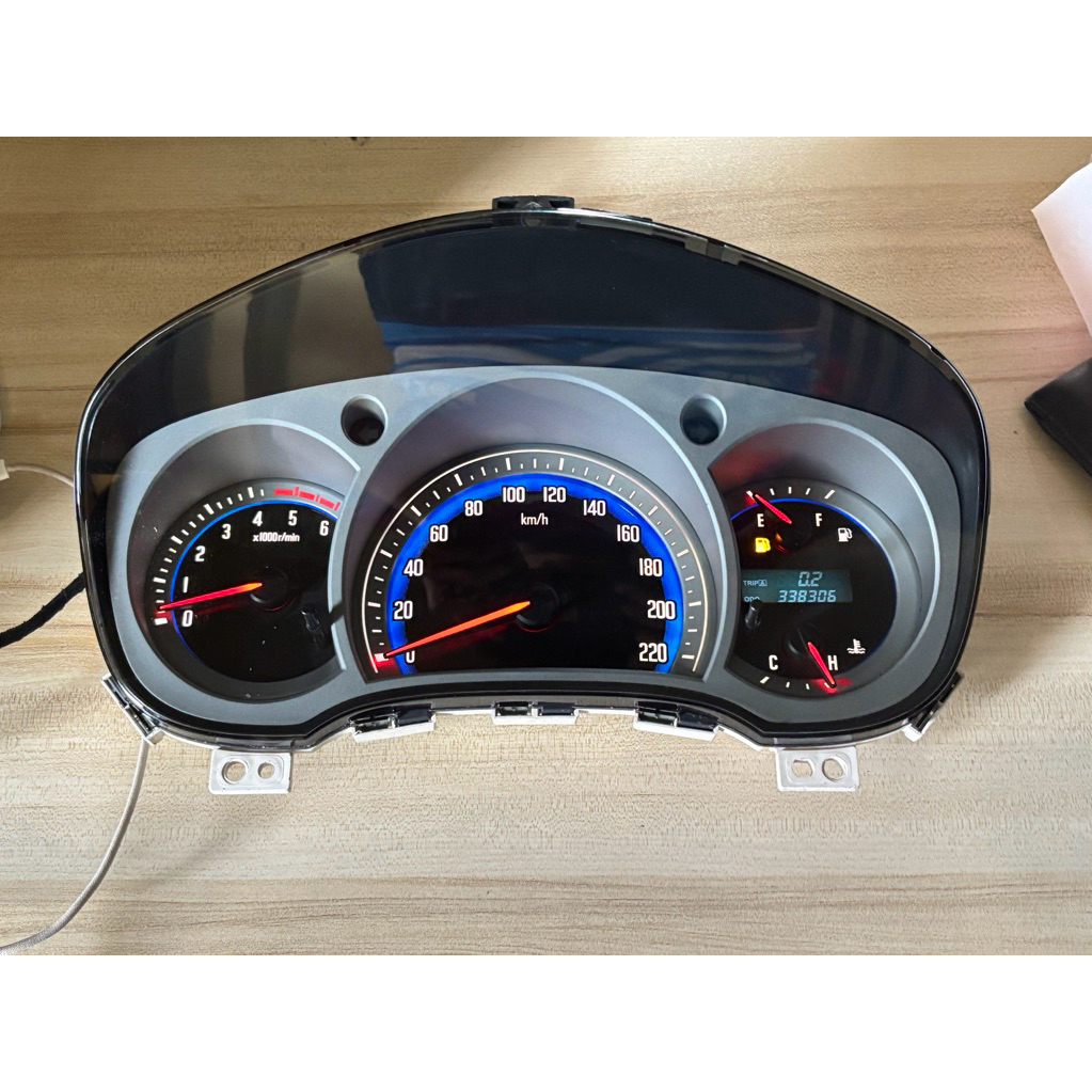 เรือนไมล์อีซูซุ Dmax ปี 2007-2011 (ไมล์กวาดฟ้า)