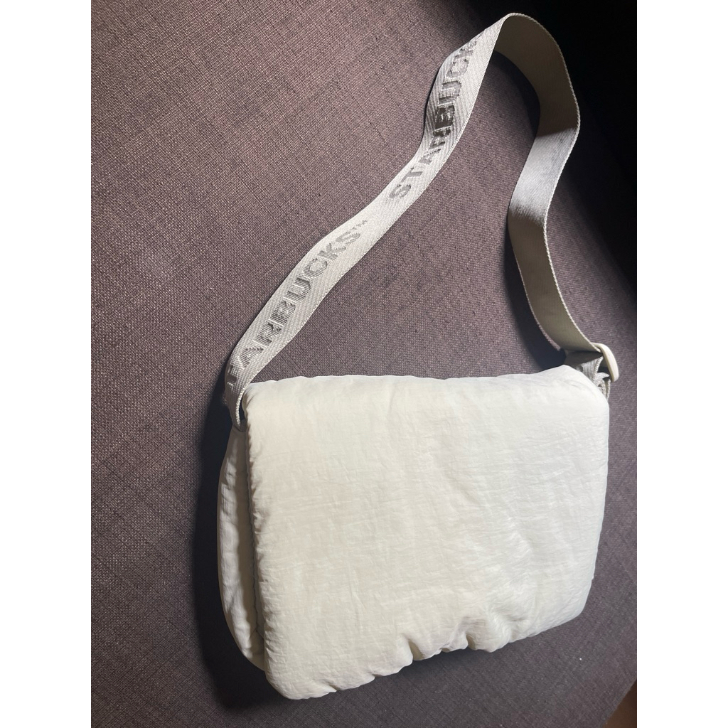 มือ 2 😍 Starbucks Puffy Crossbody Bag (สี Cream/Off-White)