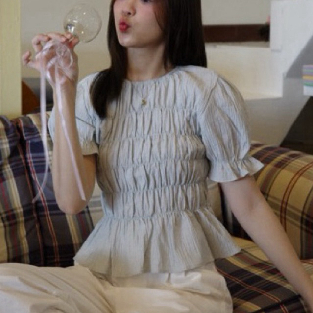 ส่งต่อ ju ne  basic top moon2sun สีฟ้า