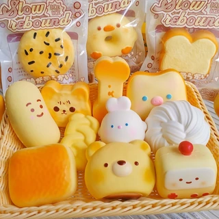 ของเล่นบีบสกุชชี่ รูปขนมปัง แบบนิ่ม บีบขนมปังของเล่น Super Soft ขนมปังตลกผู้ใหญ่ความเครียดบรรเทา Sensory