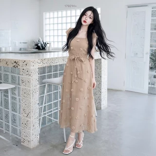 TT17921 เดรสยาว ซีทรูแต่งดอกปอมๆ