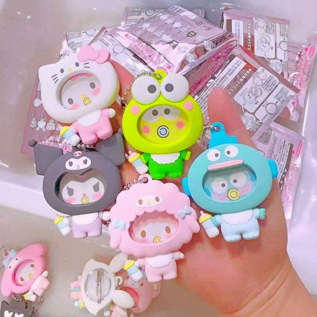 พร้อมส่งจากไทย!!! พวงกุญแจเข็มกลัด Sanrio พวงกุญแจ Sanrio พวงกุญแจเปลี่ยนรูปได้Sanrio เข็มกลัด Sanrio *ไม่มีกล่อง