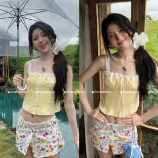 STR พร้อมส่ง🎀🍋เสื้อสายเดี่ยวแต่งลูกไม้ แต่งเชื่อกผูกโบว์ จับจีบด้านหน้าทรงสวยแมทง่ายสไตล์ฝรั่งเศส เซ็กซี่แฟชั่นผู้หญิง
