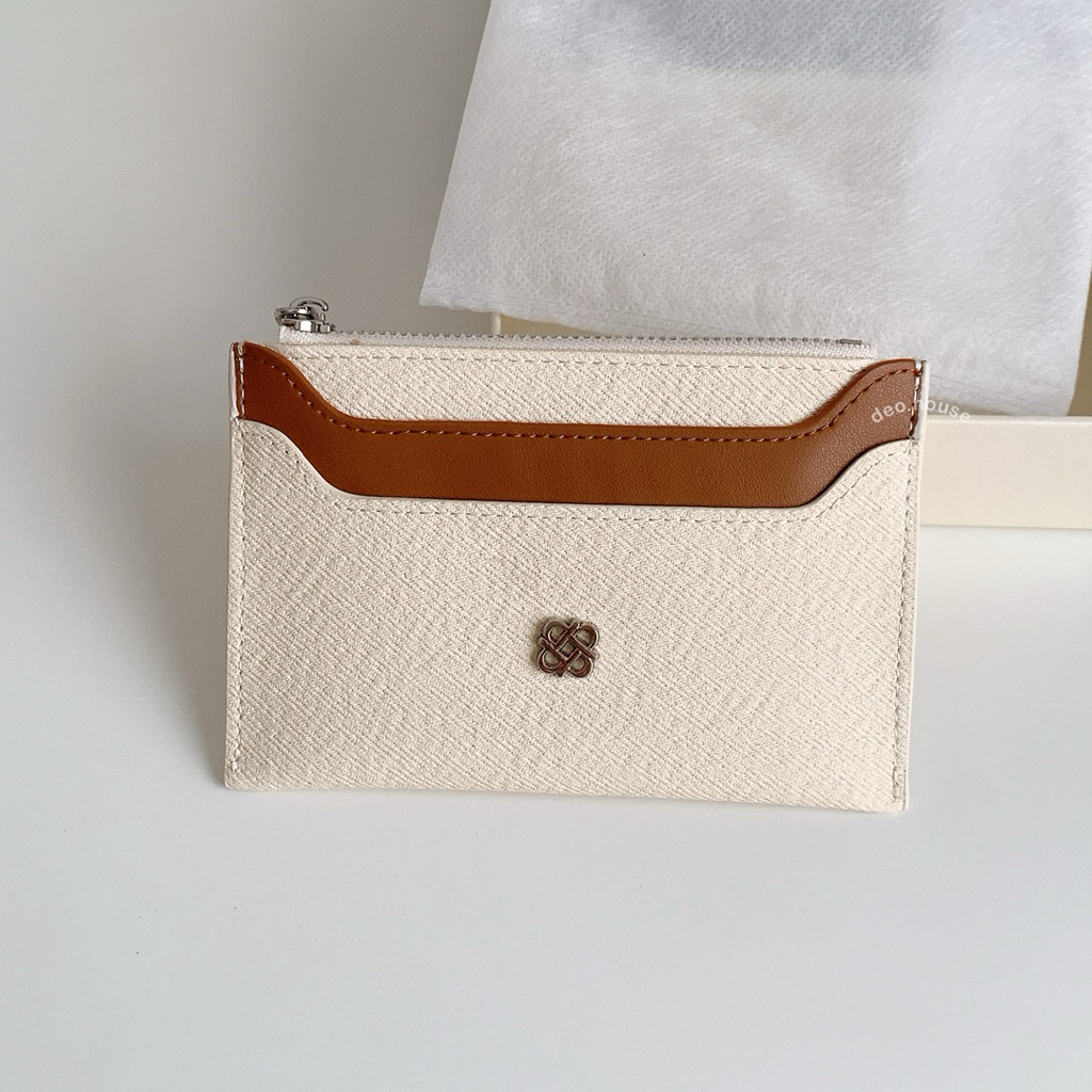 **ใหม่พร้อมกล่อง** กระเป๋าสตางค์ Perota Chilly Card holder