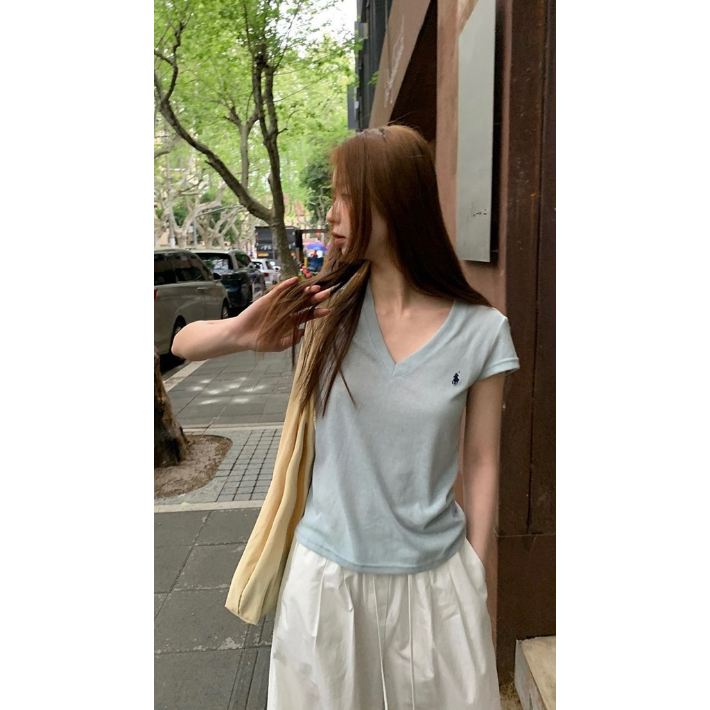 พร้อมส่ง 9158 เสื้อคอวีแขนสั้น ปักลายช่วงอก ทรงใส่สบาย เนื้อผ้าดี งานสวย TAG:WG.WE ราคา ถูกที่สุด ดีลบีเคเค แกลเลอรีภาพที่ 6