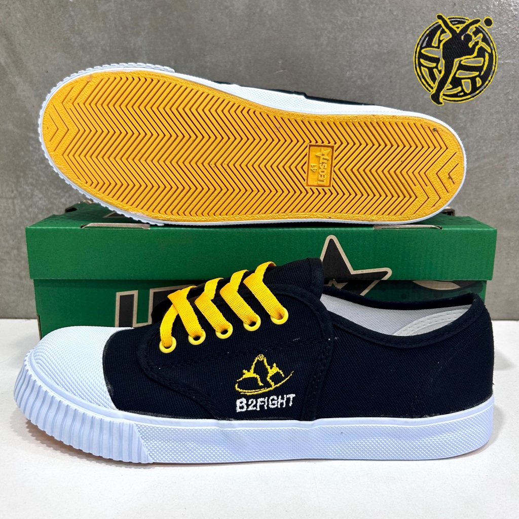 รองเท้าตะกร้อ Leo Star รุ่น 209 ขนาด 38-45 พร้อมส่ง!!