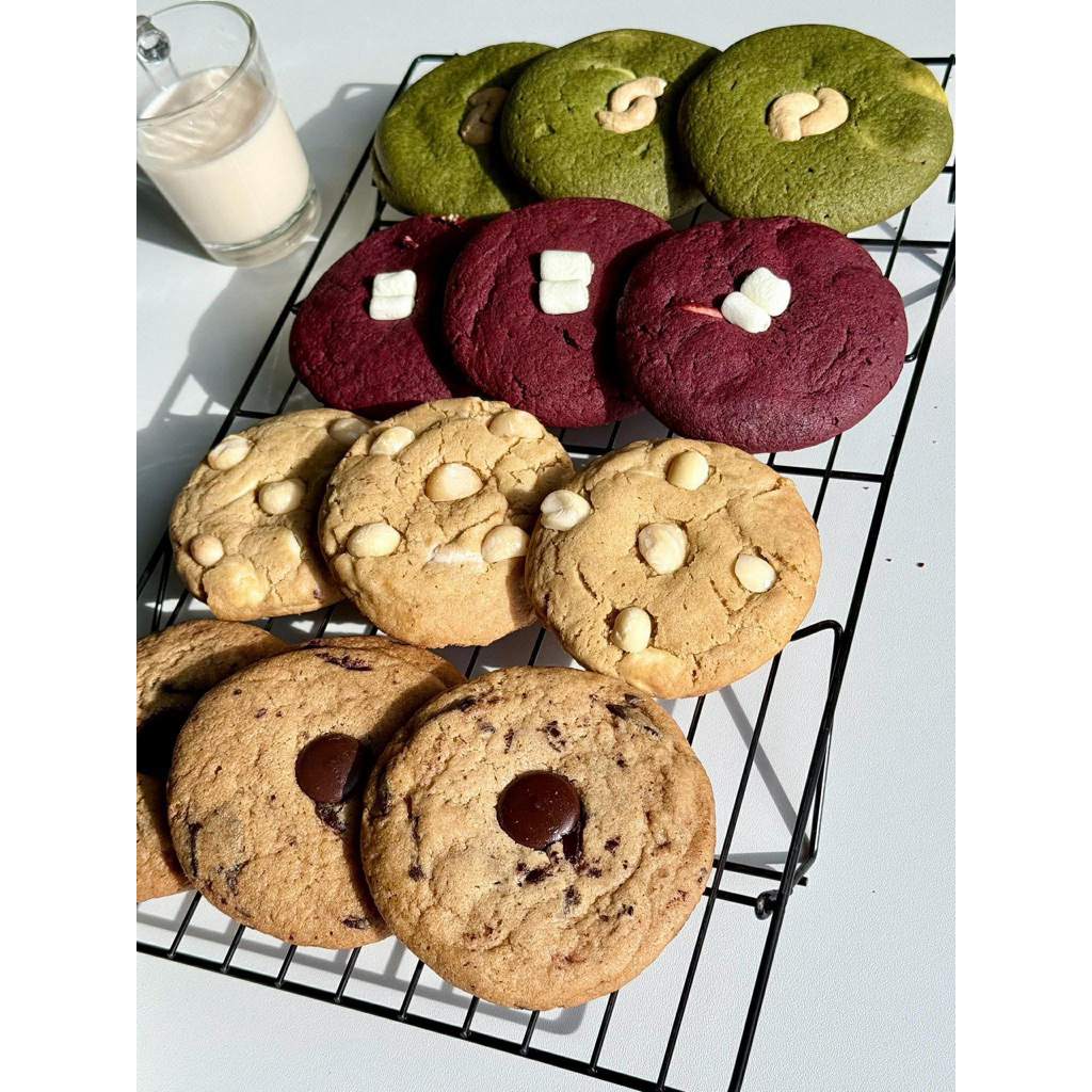 To.sister Soft cookies jumbo chocolate chip ซอฟท์คุ้กกี้จัมโบ้ช็อคโกแลตชิพ