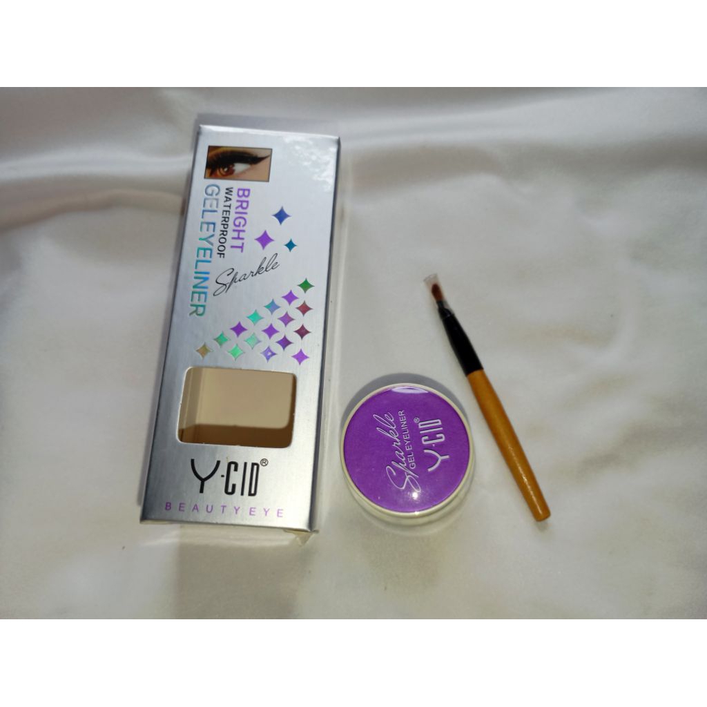 อายไลเนอร์ 2 in 1 เป็นได้ทั้งอายไลเนอร์ และคิ้วเจล (สีดำ)