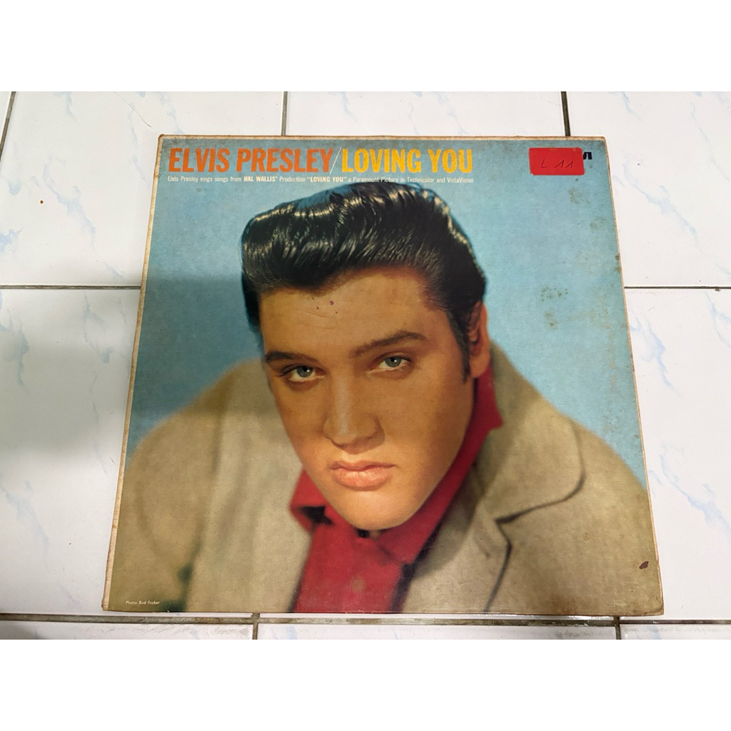แผ่นเสียง : ELVIS - LOVING YOU.