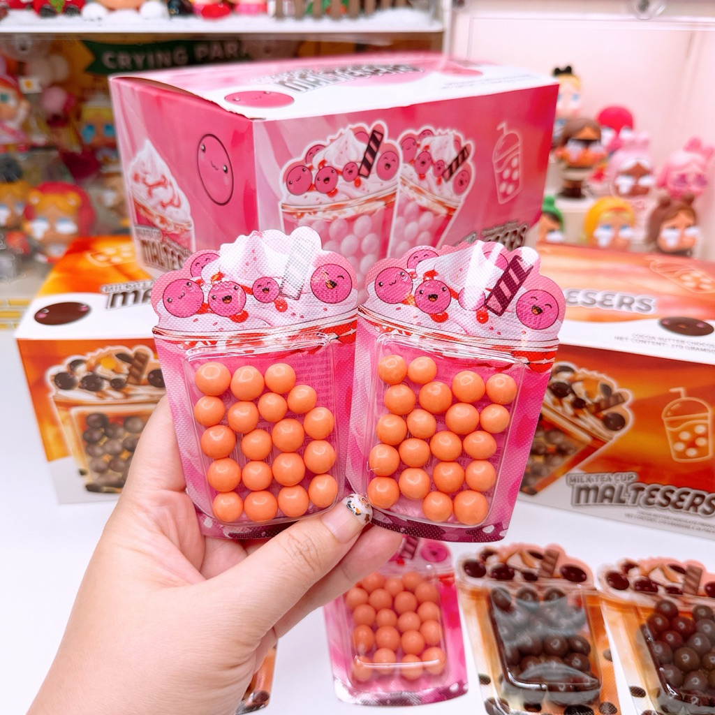 สตรอว์เบอร์รี่ ชานม มิลค์ทีคัพ ชานมสตรอว์เบอร์รี่บิสกิต (1 กล่อง 30 ชิ้น)