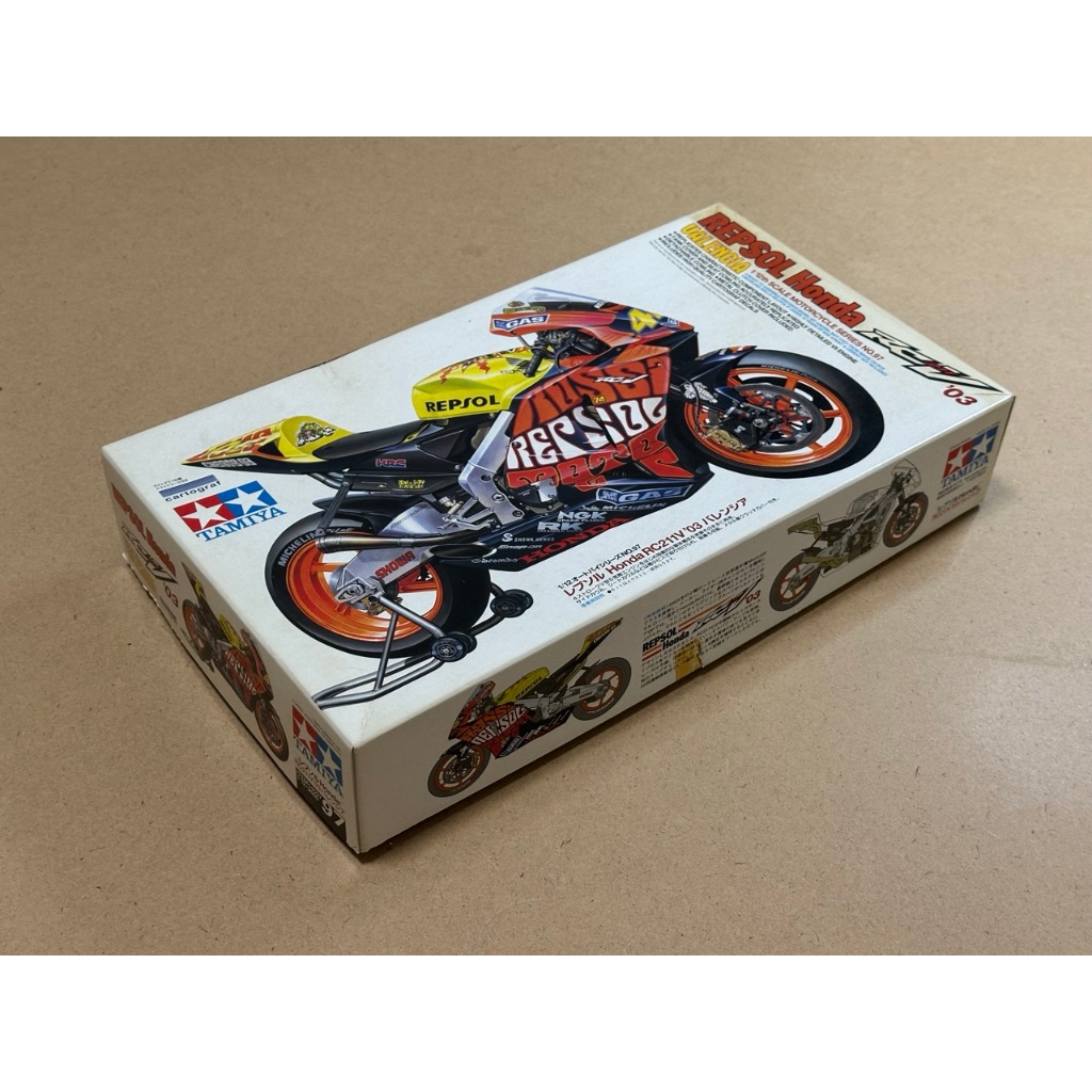 Tamiya - 14097 Repsol Honda RC211V '03 Valencia