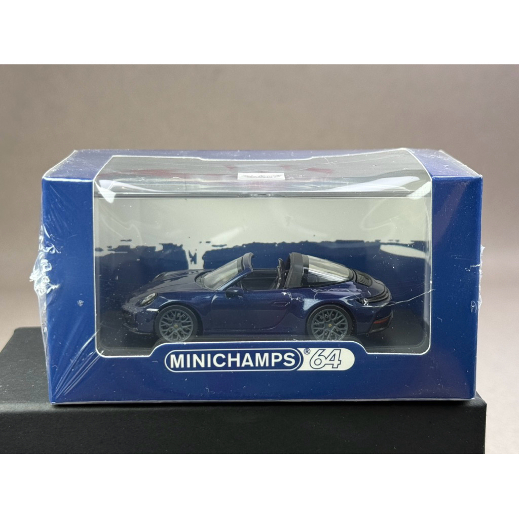 ▫️PORSCHE 911 (992.2) TARGA 4 GTS - 2025  CLDC exclusive Scale 1:64 ยี่ห้อ MiniChamps
