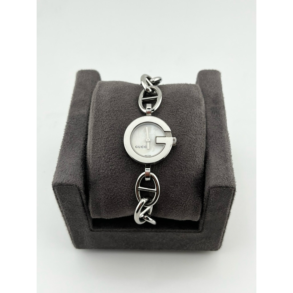 GUCCI Silver Bracelet Watch แท้ 100% นาฬิกาข้อมือผู้หญิง สายโซ่ แท้ วินเทจ สภาพสวย พร้อมกล่อง
