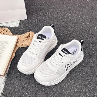 JSNB !NEW!รองเท้าผ้าใบ ทรงสปอร์ตระบายอากาศพื้นนุ่มเดินสบายเสริมส้นเพิ่มความสูง 4ซม. ทนทาน ใส่เที่ยว ใส่ทำงานได้ [LN9020]