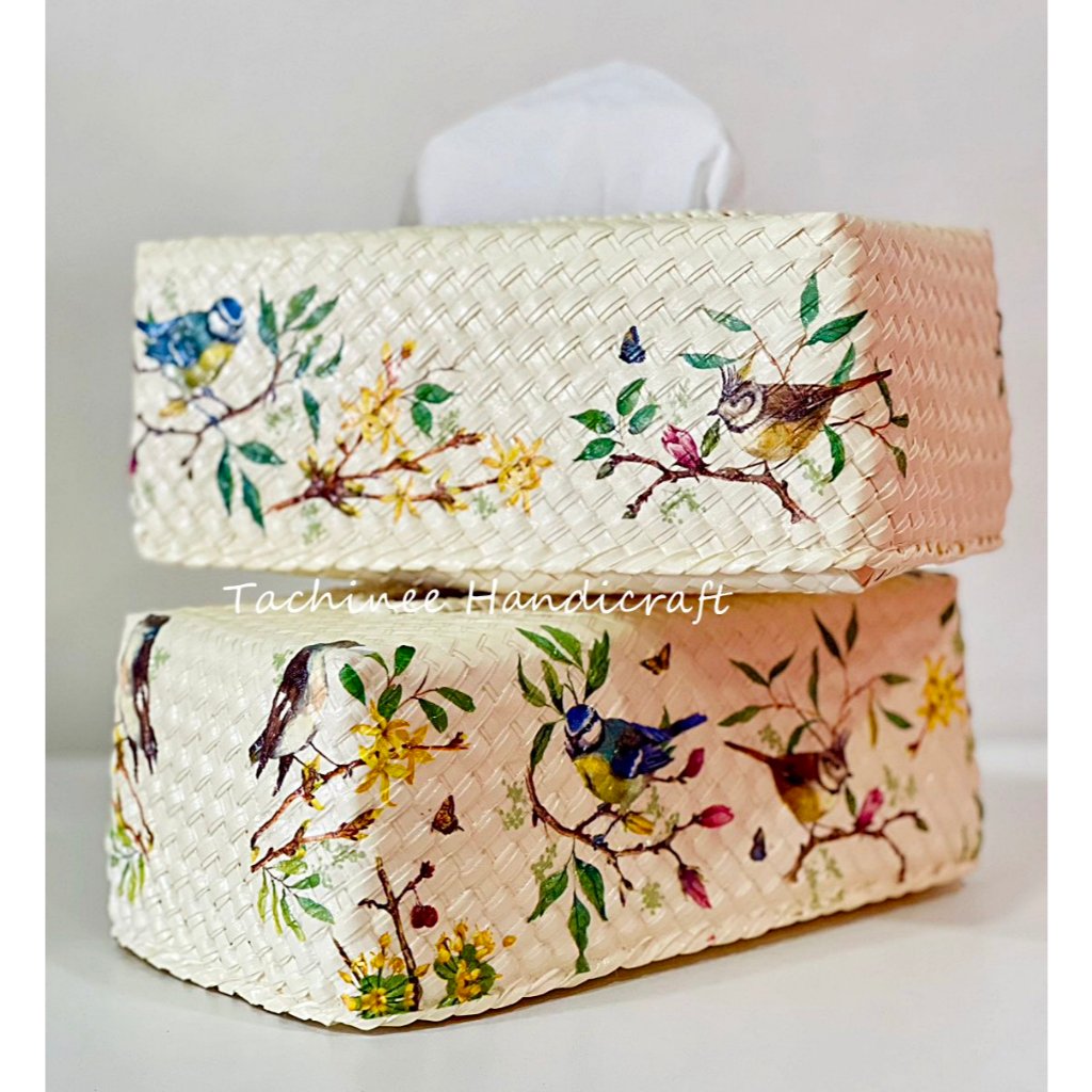 กล่องทิชชู่ใบลานทรงสี่เหลี่ยมพื้นผ้า TachineeHandicraft