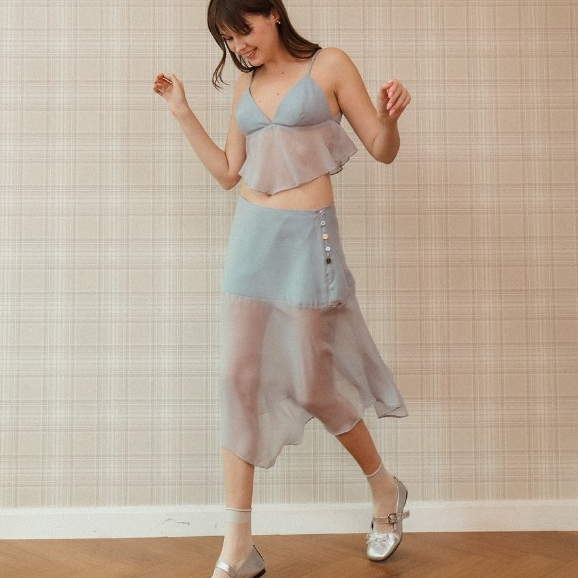 The Arlen Midi Skirt | กระโปรงซีทรูชายระบายเฉียง ผ้าพริ้ว