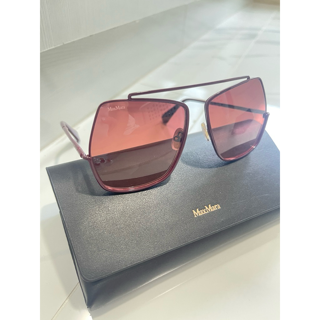 ส่งต่อ➡️Max Mara Elsa Sunglasses แบรนด์แท้ 100%